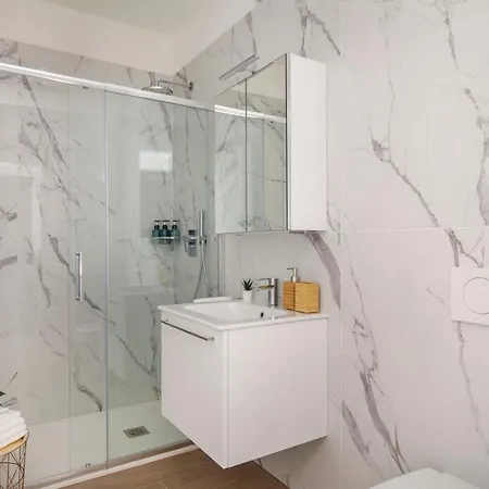 Lugano Superior Suites - Free Parking Exterior photo