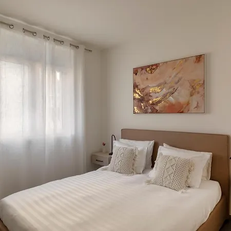 Lugano Superior Suites - Free Parking Exterior photo